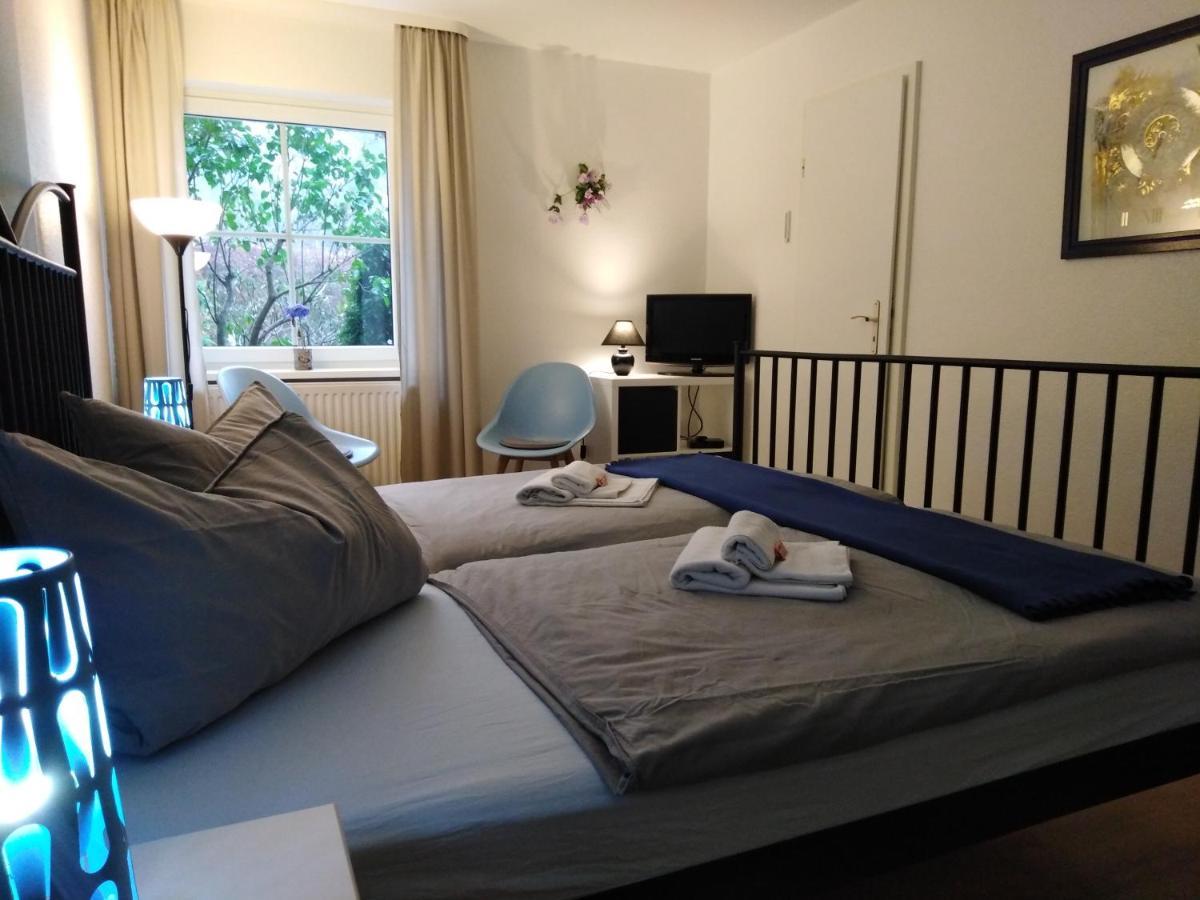 Landhaus Edelweiss Bed&Breakfast - Adults Only Нойщад-ам-Ренщайг Екстериор снимка