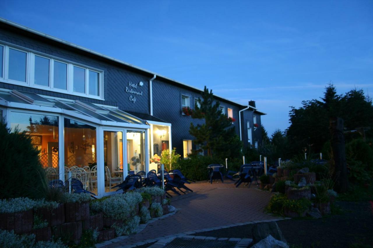Landhaus Edelweiss Bed&Breakfast - Adults Only Нойщад-ам-Ренщайг Екстериор снимка