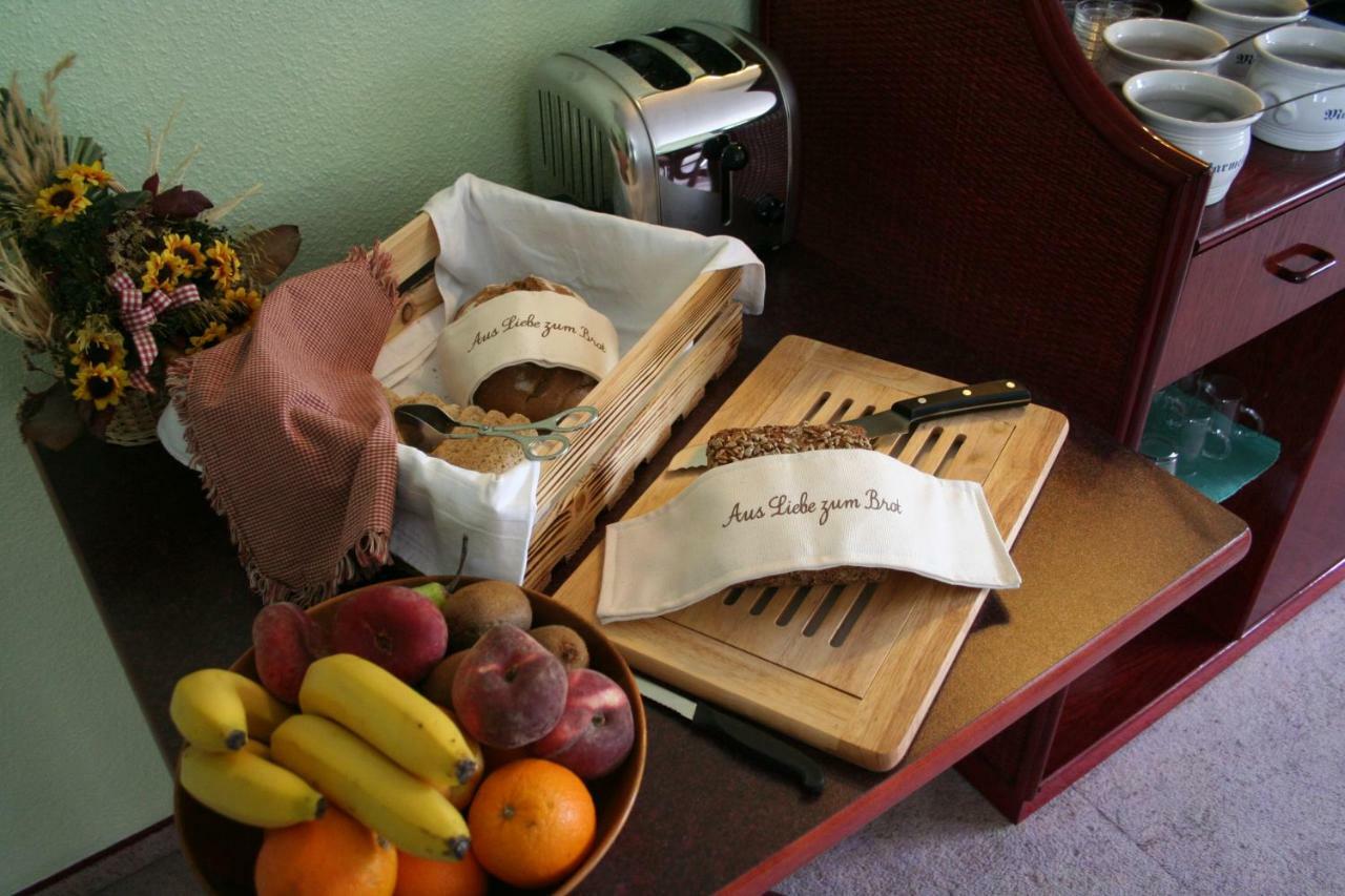 Landhaus Edelweiss Bed&Breakfast - Adults Only Нойщад-ам-Ренщайг Екстериор снимка