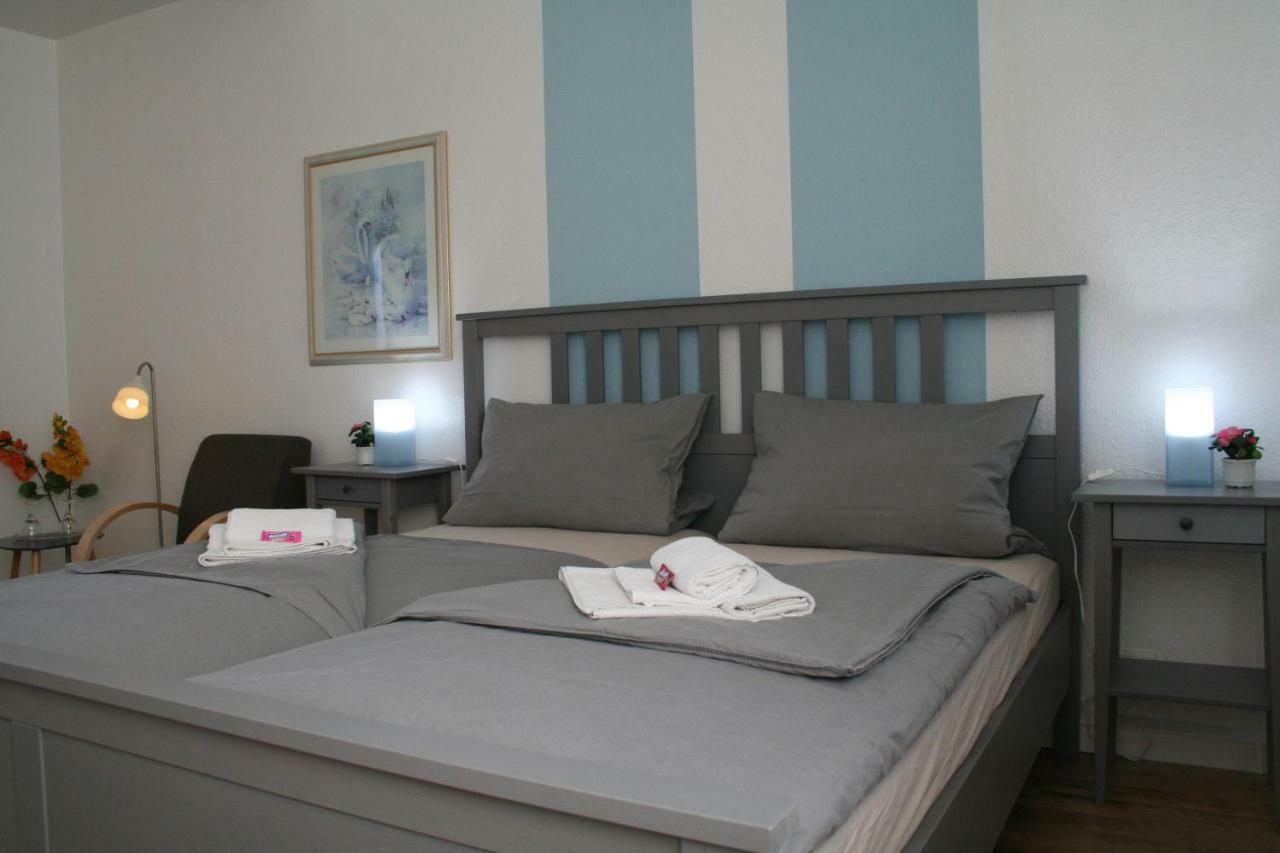 Landhaus Edelweiss Bed&Breakfast - Adults Only Нойщад-ам-Ренщайг Екстериор снимка