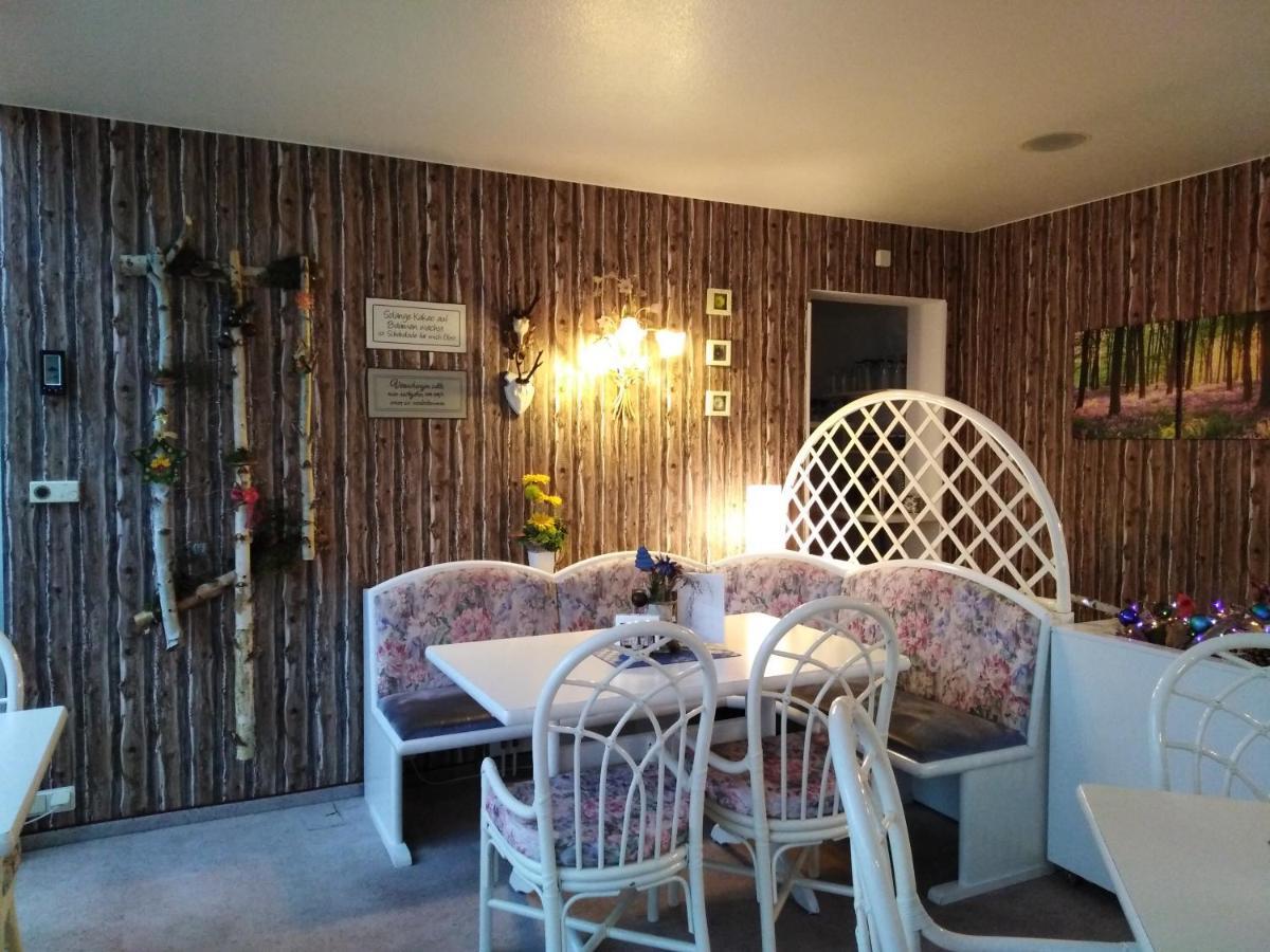 Landhaus Edelweiss Bed&Breakfast - Adults Only Нойщад-ам-Ренщайг Екстериор снимка